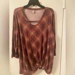 Cato peek a boo neck 3/4 sleeve shirt